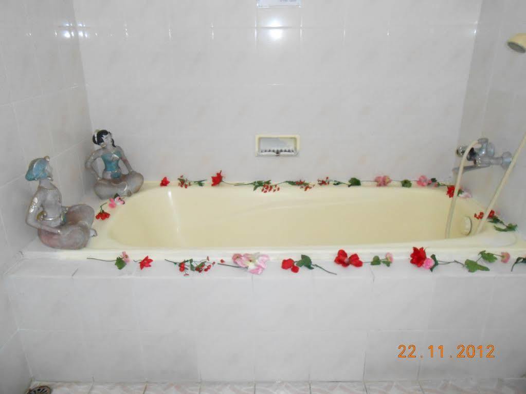 Fortuna Guest House Yogyakarta Dış mekan fotoğraf