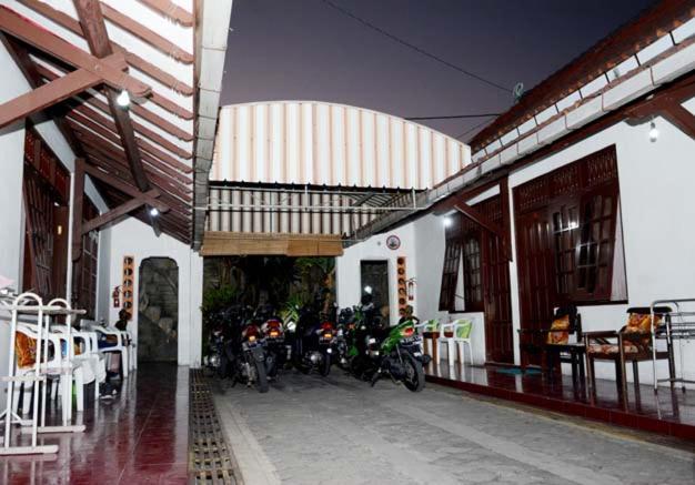 Fortuna Guest House Yogyakarta Dış mekan fotoğraf