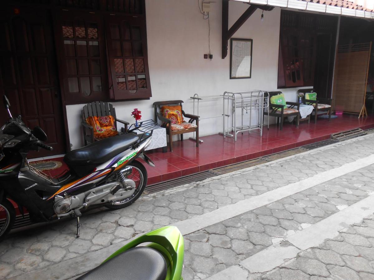 Fortuna Guest House Yogyakarta Dış mekan fotoğraf